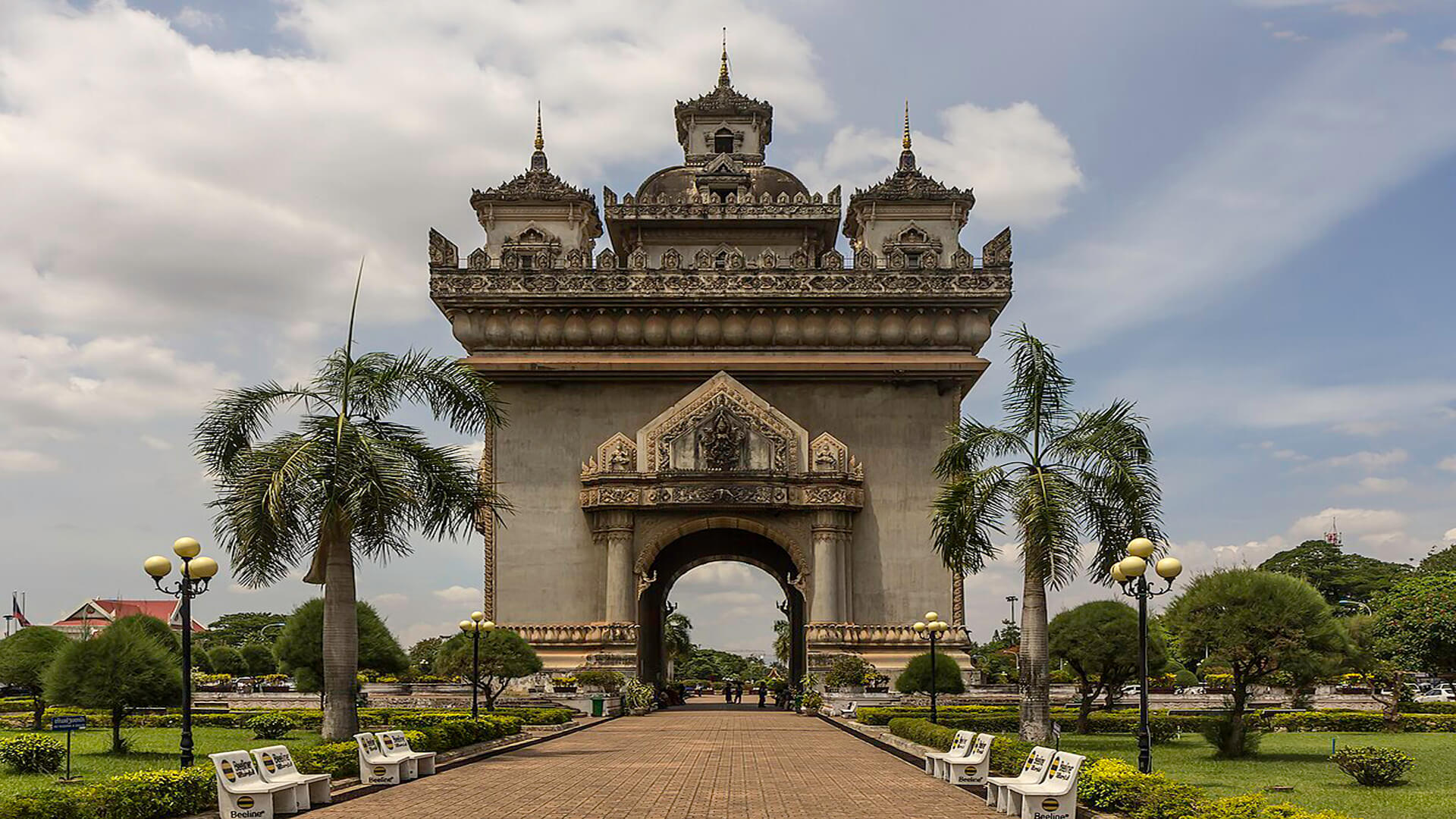 Vientiane_-_Patuxai_-_0003